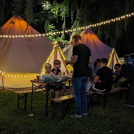 Camping Llavorsí Екстериор снимка