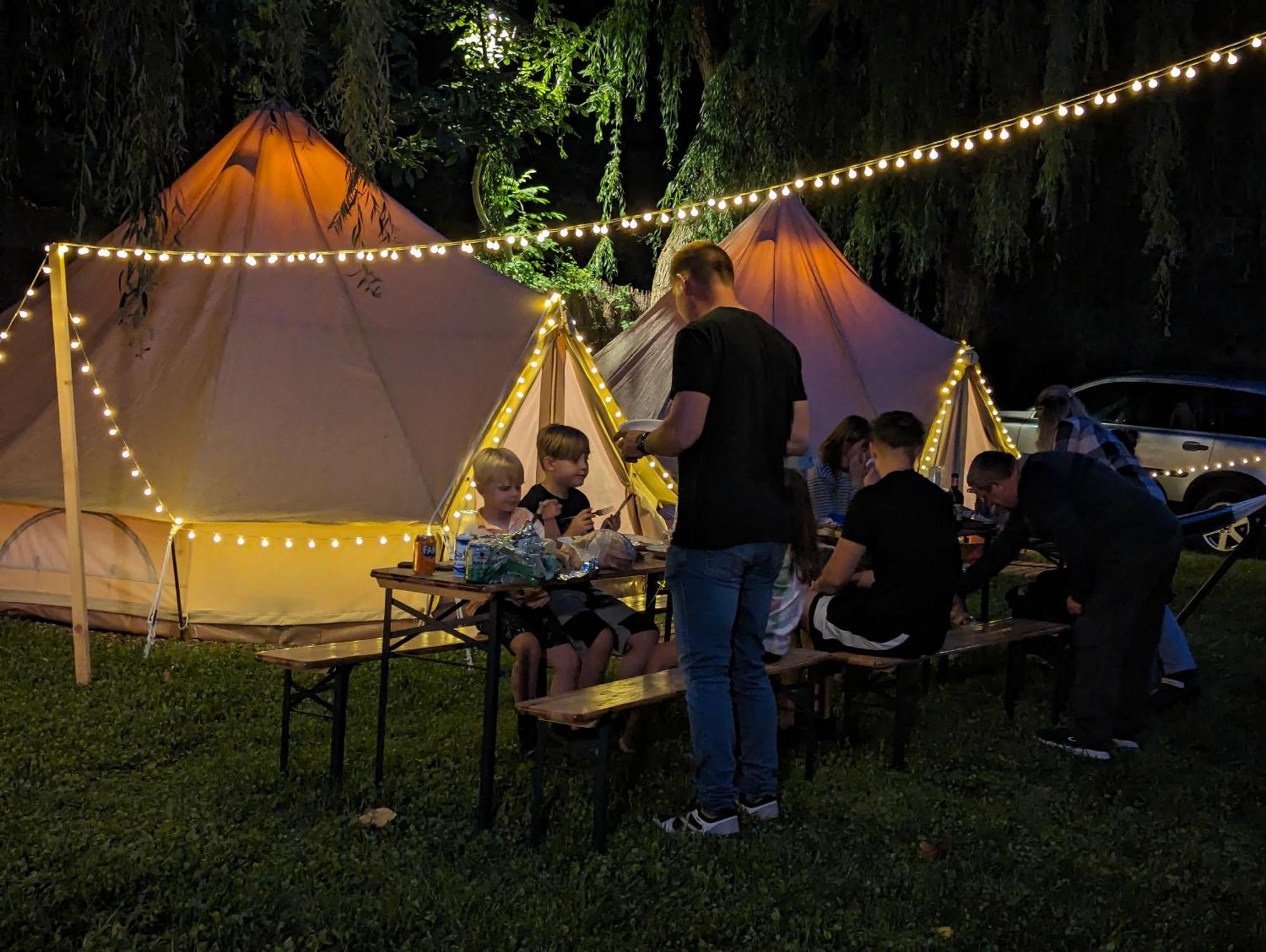 Camping Llavorsí Екстериор снимка