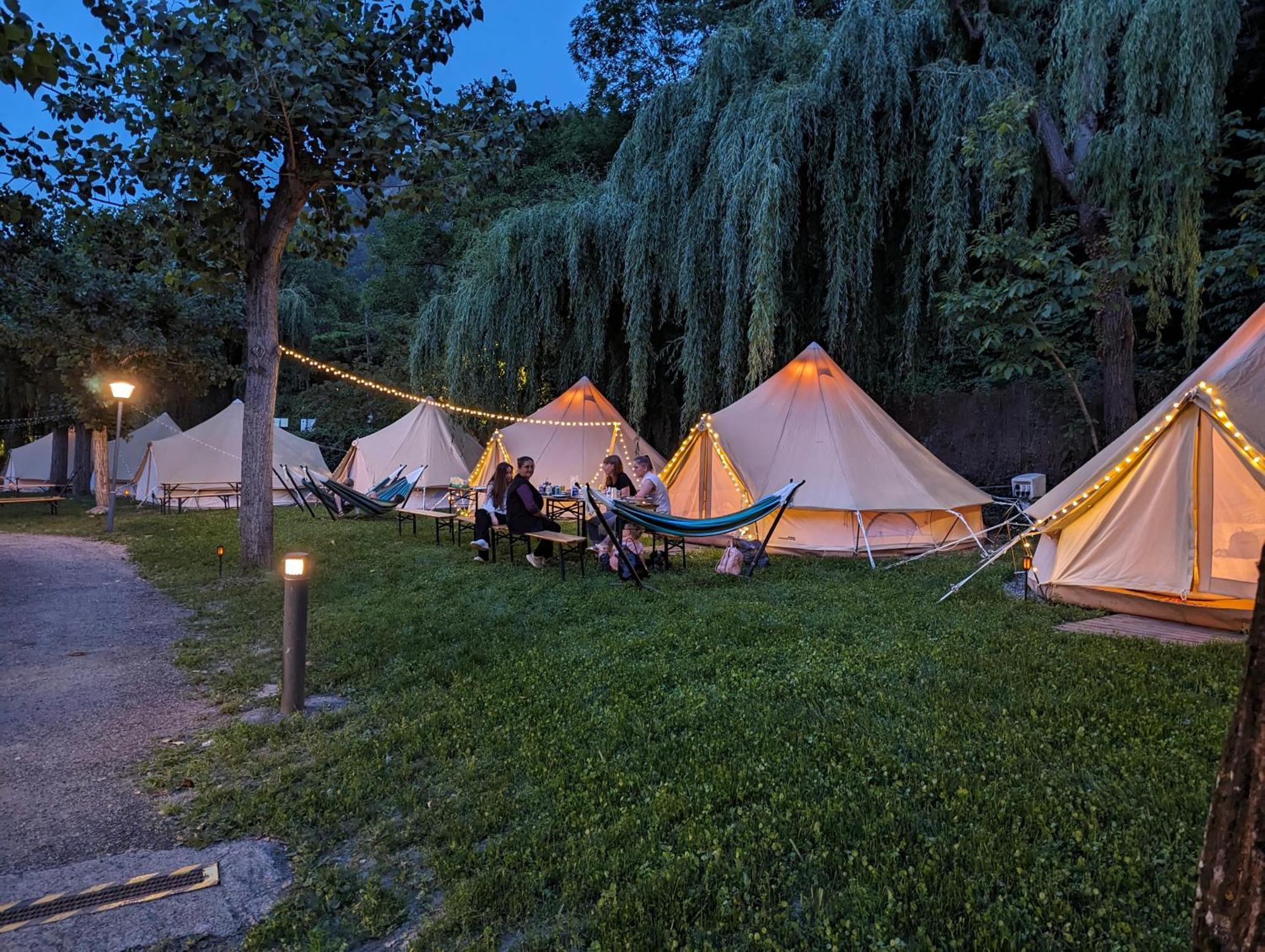 Camping Llavorsí Екстериор снимка